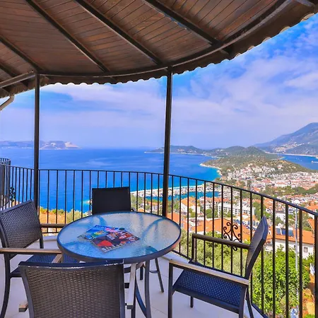 Penthouse The Grand, *