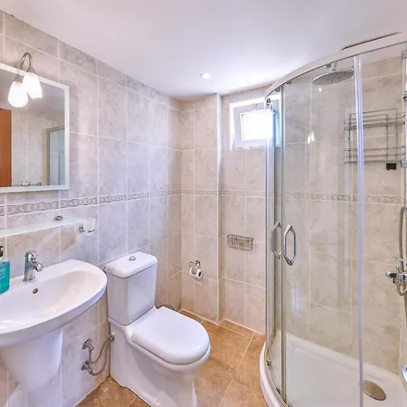 Penthouse The Grand, شقة كاس