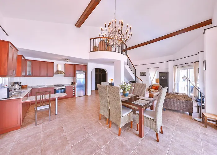 Penthouse The Grand, *