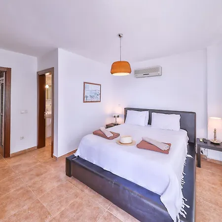 Апартаменты Penthouse The Grand,